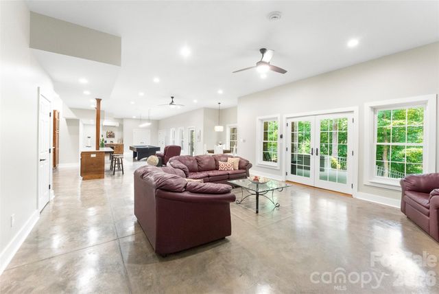 543 Kenway Loop, Mooresville, NC 28117