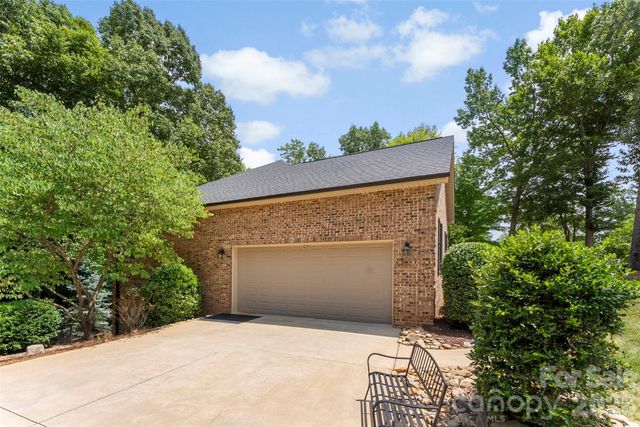 543 Kenway Loop, Mooresville, NC 28117