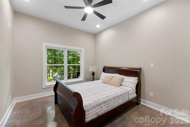543 Kenway Loop, Mooresville, NC 28117