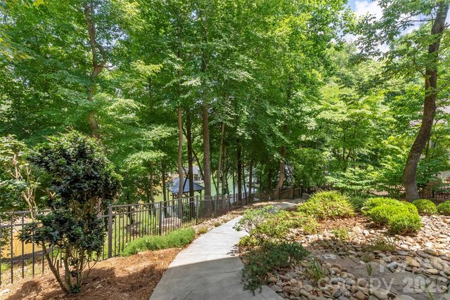 543 Kenway Loop, Mooresville, NC 28117