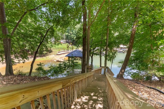543 Kenway Loop, Mooresville, NC 28117