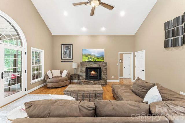 543 Kenway Loop, Mooresville, NC 28117