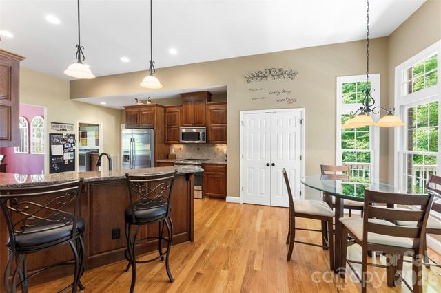 543 Kenway Loop, Mooresville, NC 28117