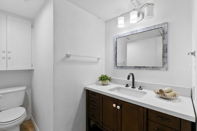 10530 Stone Canyon Road 107, Dallas, TX 75230