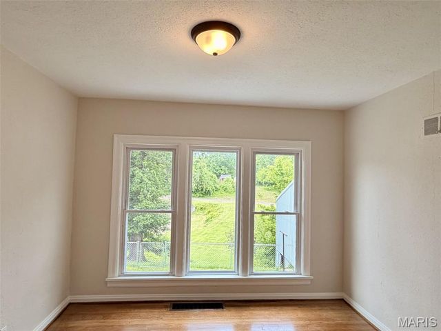 111 Holman Street, Washington, MO 63090