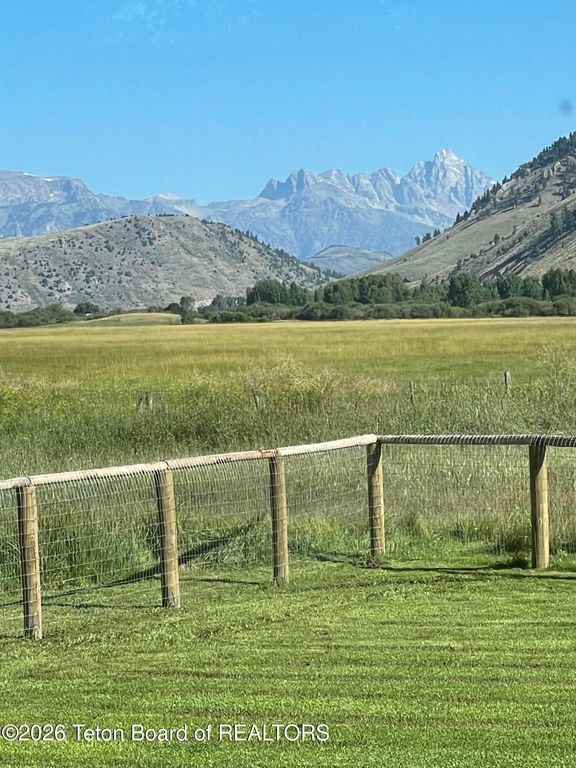 1240 MELODY CREEK Lane, Jackson, WY 83001 photo 2