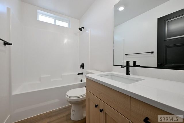 6251 Fenwood Lane, Ammon, ID 83406