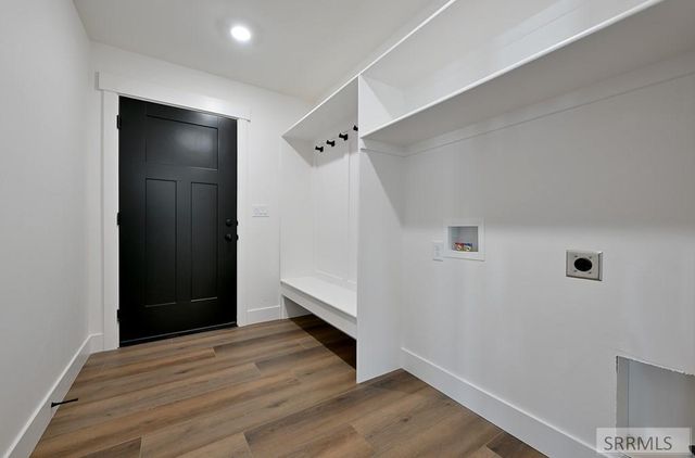 6251 Fenwood Lane, Ammon, ID 83406