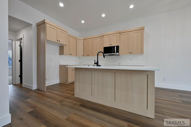 6251 Fenwood Lane, Ammon, ID 83406