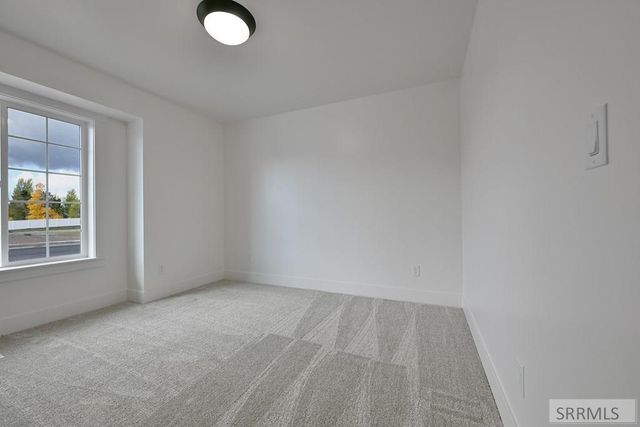 6251 Fenwood Lane, Ammon, ID 83406