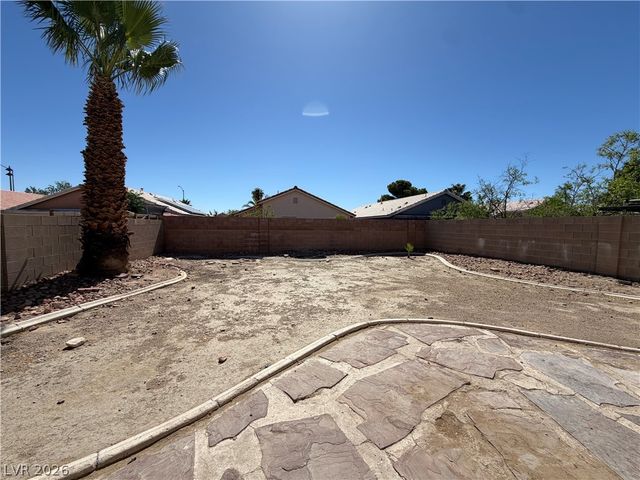 1864 Star Sapphire Court, Las Vegas, NV 89106