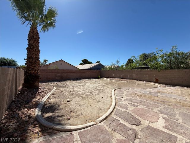 1864 Star Sapphire Court, Las Vegas, NV 89106