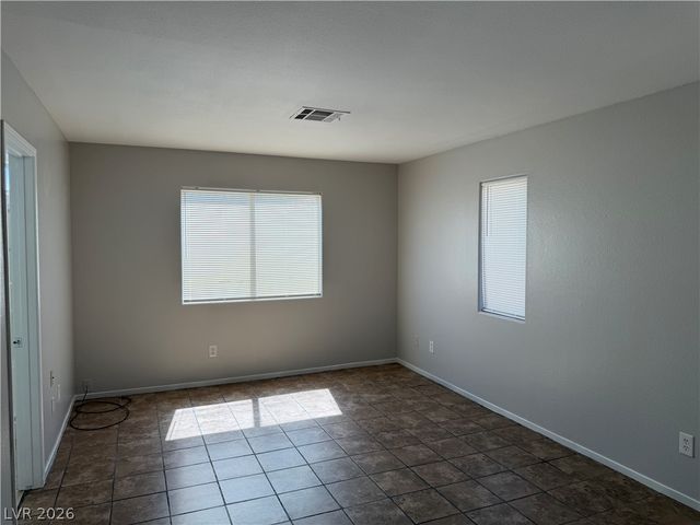 1864 Star Sapphire Court, Las Vegas, NV 89106