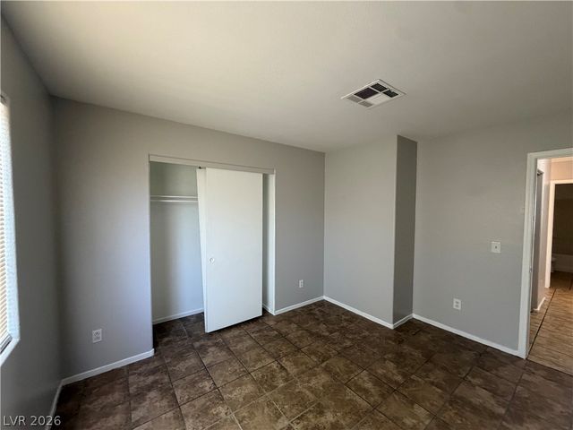 1864 Star Sapphire Court, Las Vegas, NV 89106