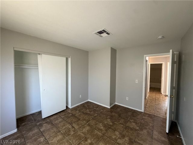 1864 Star Sapphire Court, Las Vegas, NV 89106