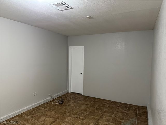 1864 Star Sapphire Court, Las Vegas, NV 89106