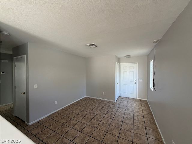 1864 Star Sapphire Court, Las Vegas, NV 89106