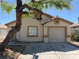1864 Star Sapphire Court, Las Vegas, NV 89106