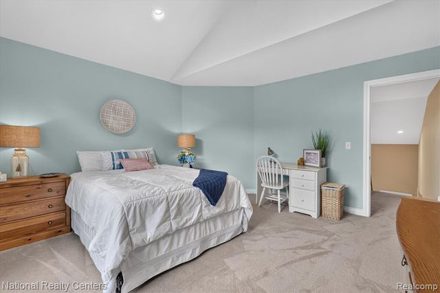 2225 Canterwood, Highland, MI 48357