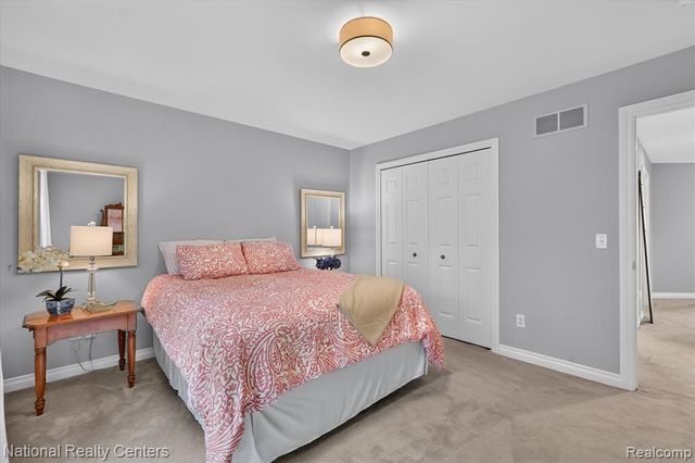 2225 Canterwood, Highland, MI 48357