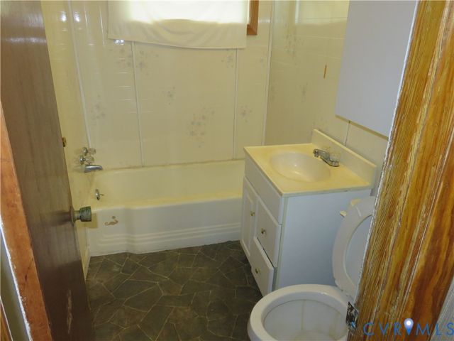 11965 River Rd, Chesterfield, VA 23838