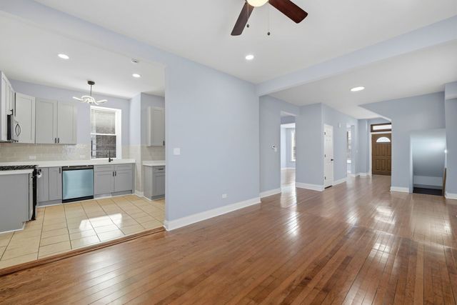 11431 S Indiana Avenue, Chicago, IL 60628