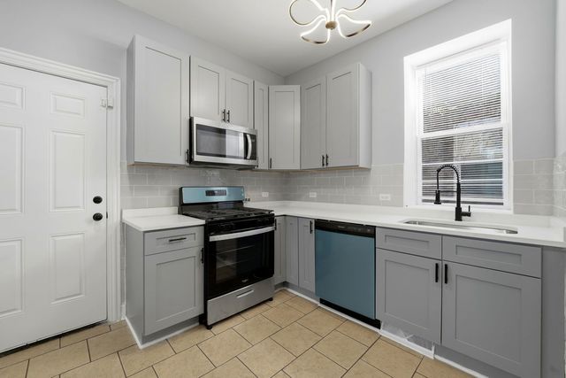 11431 S Indiana Avenue, Chicago, IL 60628