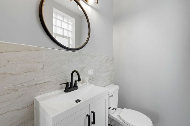 11431 S Indiana Avenue, Chicago, IL 60628