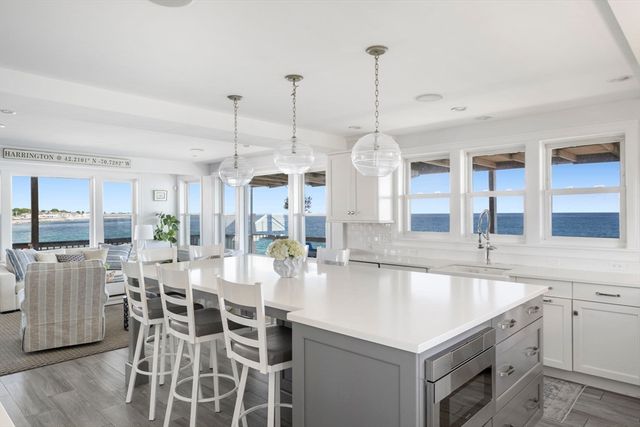18 Oceanside Drive, Scituate, MA 02066