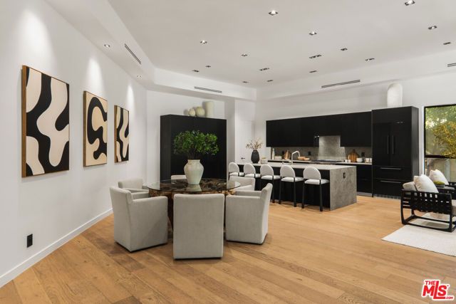 2163 Outpost Drive, Los Angeles, CA 90068