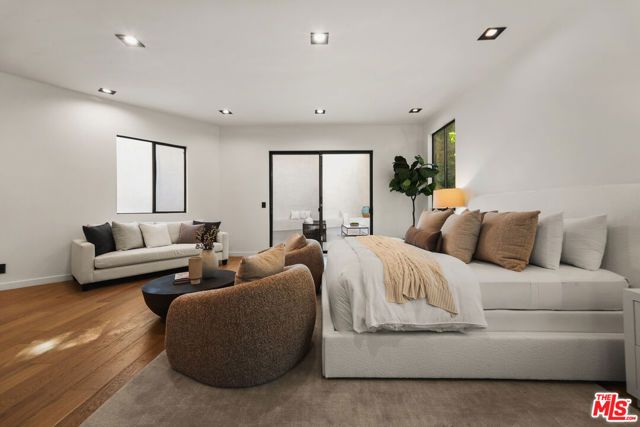 2163 Outpost Drive, Los Angeles, CA 90068