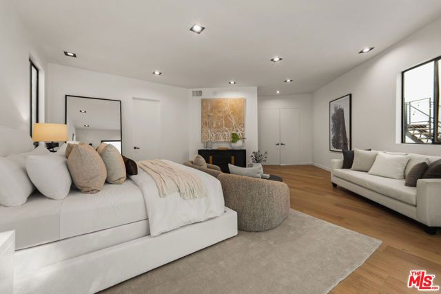 2163 Outpost Drive, Los Angeles, CA 90068