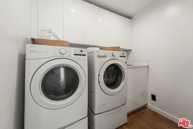 2163 Outpost Drive, Los Angeles, CA 90068