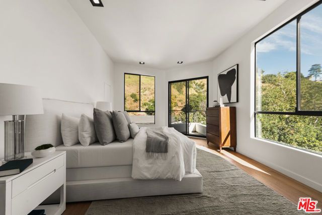 2163 Outpost Drive, Los Angeles, CA 90068