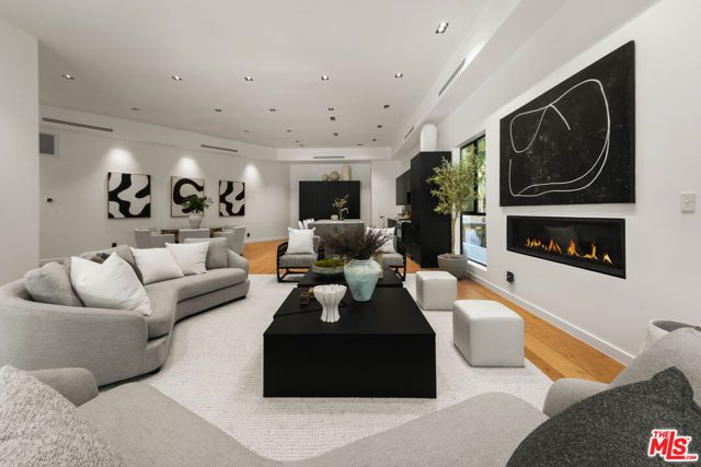 2163 Outpost Drive, Los Angeles, CA 90068