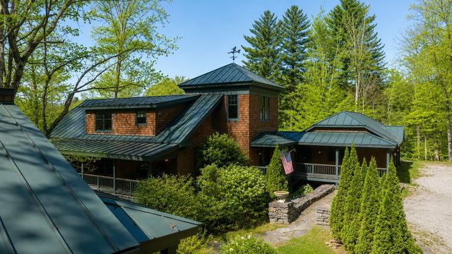 224 Cobble Ridge Road, Londonderry, VT 05148