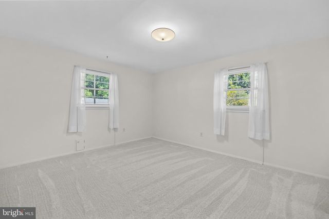 6914 HADLOW DR, Springfield, VA 22152