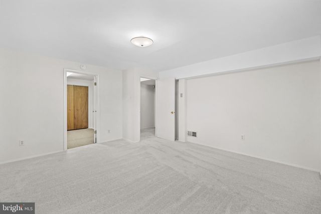 6914 HADLOW DR, Springfield, VA 22152