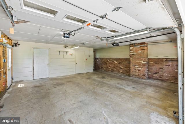 6914 HADLOW DR, Springfield, VA 22152