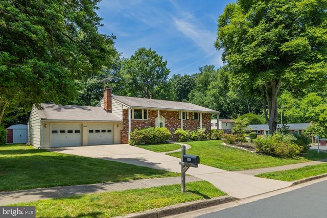 6914 HADLOW DR, Springfield, VA 22152