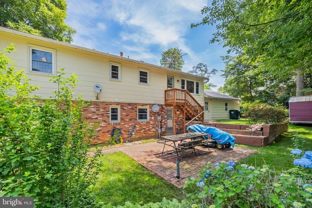 6914 HADLOW DR, Springfield, VA 22152