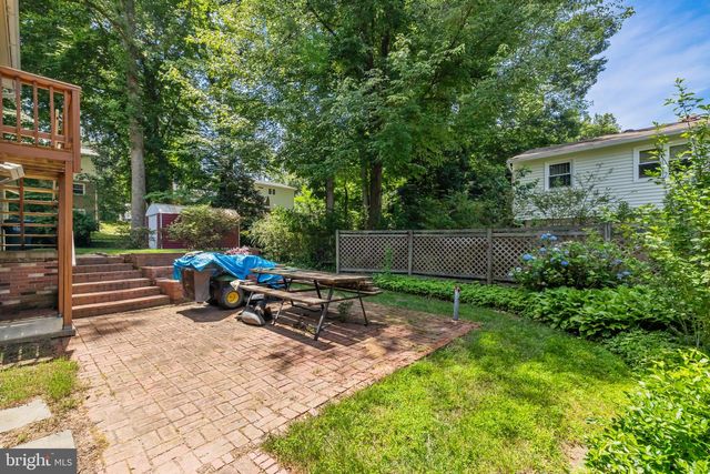 6914 HADLOW DR, Springfield, VA 22152