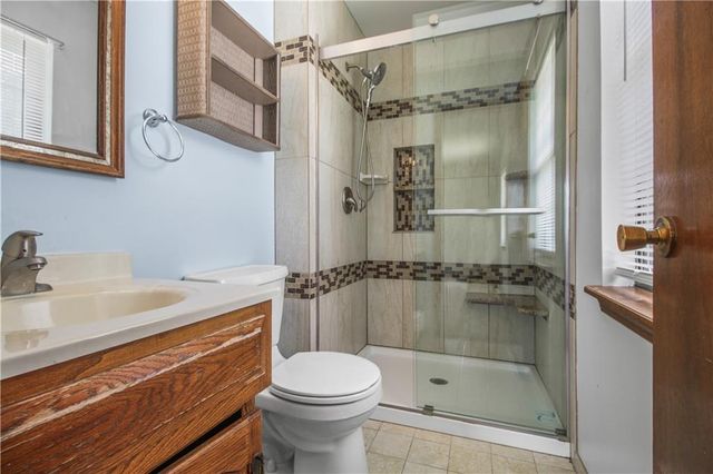 2134 NE Belvoir Street, Lee's Summit, MO 64086