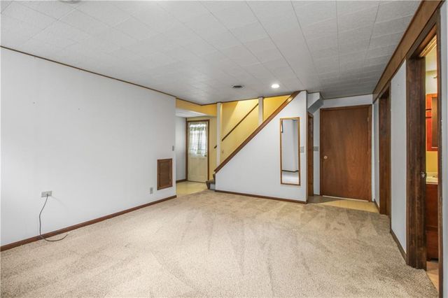2134 NE Belvoir Street, Lee's Summit, MO 64086