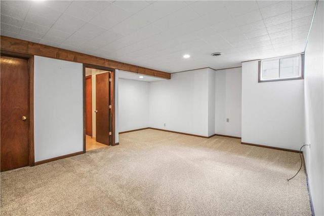 2134 NE Belvoir Street, Lee's Summit, MO 64086