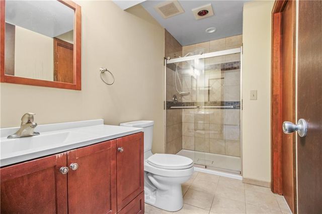 2134 NE Belvoir Street, Lee's Summit, MO 64086
