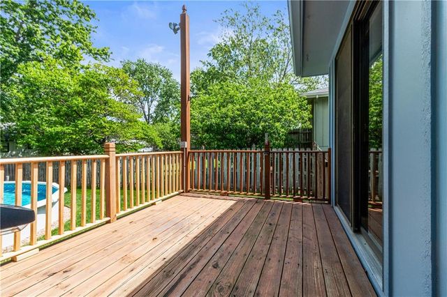 2134 NE Belvoir Street, Lee's Summit, MO 64086