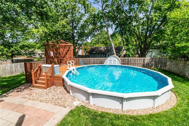 2134 NE Belvoir Street, Lee's Summit, MO 64086