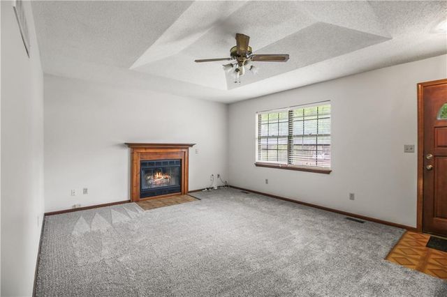 2134 NE Belvoir Street, Lee's Summit, MO 64086
