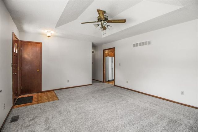 2134 NE Belvoir Street, Lee's Summit, MO 64086